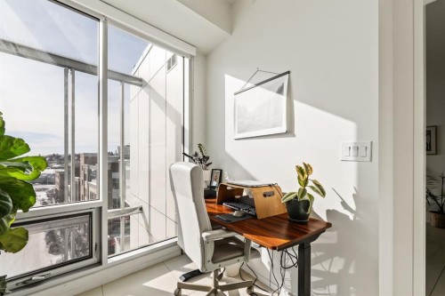 705-1020 9 Avenue Se, Calgary, AB - Indoor