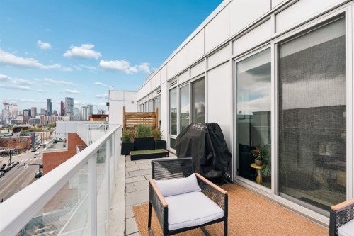 705-1020 9 Avenue Se, Calgary, AB - Outdoor With Balcony With Exterior