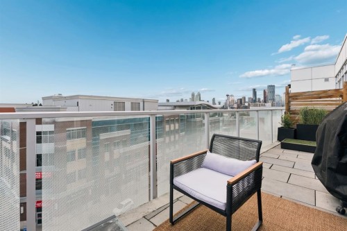 705-1020 9 Avenue Se, Calgary, AB - Outdoor With Balcony With Exterior