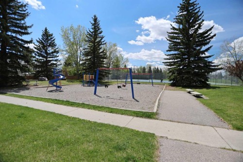 175 Brabourne Road Sw, Calgary, AB - Outdoor With View