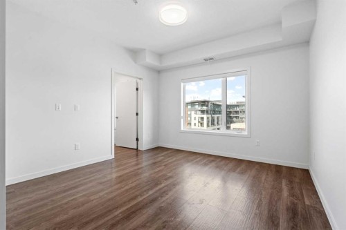 401-24 Mahogany Path Se, Calgary, AB - Indoor Photo Showing Other Room