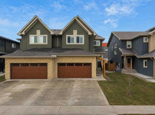 183 Kinniburgh Road  Chestermere, AB T1X 0T8