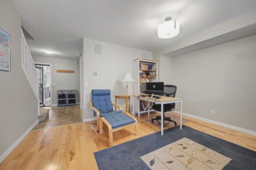 1206 19 Avenue Nw, Calgary, AB - Indoor Photo Showing Office