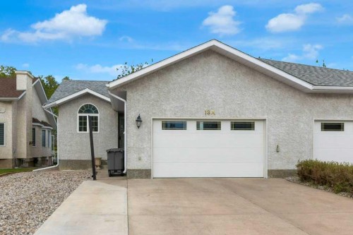 13A Westlynn Drive, Claresholm, AB - Outdoor
