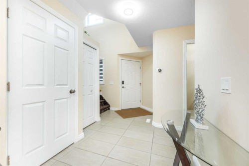 138 Panamount Crescent Nw, Calgary, AB - Indoor Photo Showing Other Room