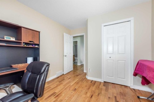 138 Panamount Crescent Nw, Calgary, AB - Indoor Photo Showing Office