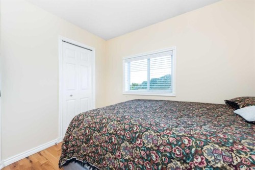 138 Panamount Crescent Nw, Calgary, AB - Indoor Photo Showing Bedroom