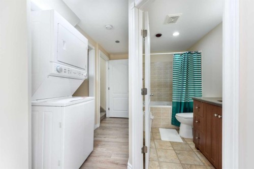 138 Panamount Crescent Nw, Calgary, AB - Indoor Photo Showing Other Room