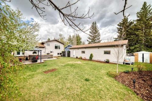 211 Oakridge Place Sw, Calgary, AB 