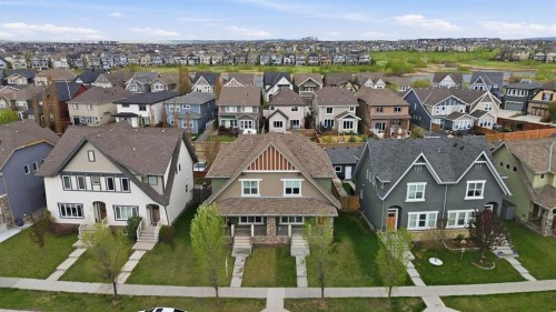 632 Mahogany Boulevard Se, Calgary, AB - Outdoor With Facade