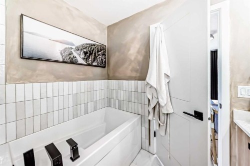 3 Agate, Cochrane, AB - Indoor Photo Showing Bathroom