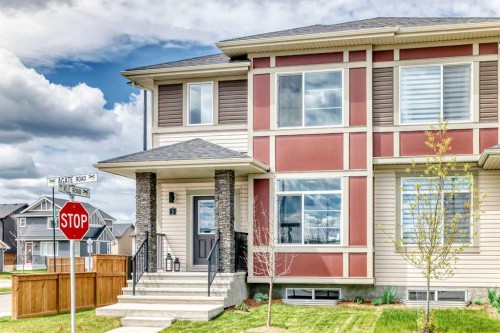 3 Agate, Cochrane, AB - Outdoor With Facade