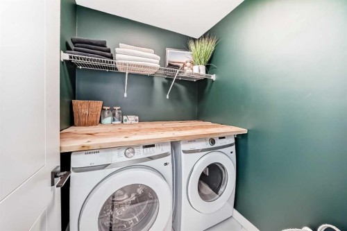3 Agate, Cochrane, AB - Indoor Photo Showing Laundry Room