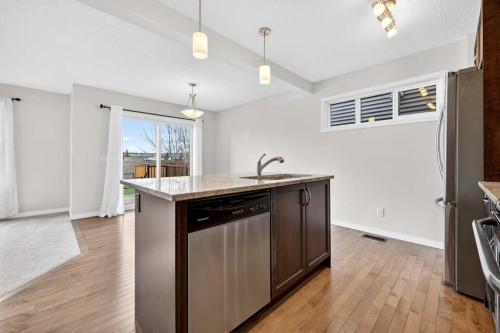 99 Buckskin Way, Cochrane, AB - Indoor Photo Showing Kitchen