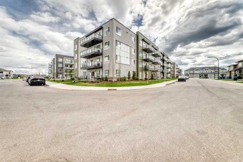 1304-33 Carringham Gate Nw, Calgary, AB - Outdoor