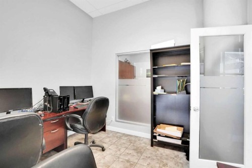 880 4 Avenue Sw, Calgary, AB 