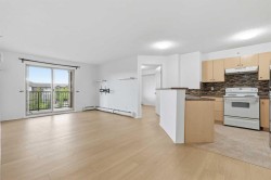 2408-8 BRIDLECREST Drive SW Calgary, AB T2Y 0H7