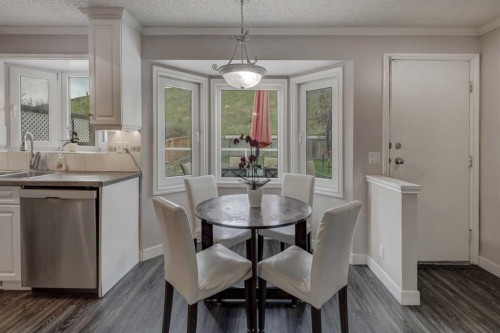 36 Hawksley Crescent Nw, Calgary, AB - Indoor Photo Showing Dining Room