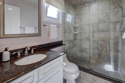 36 Hawksley Crescent Nw, Calgary, AB - Indoor Photo Showing Bathroom