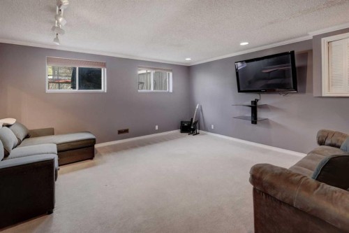 36 Hawksley Crescent Nw, Calgary, AB - Indoor