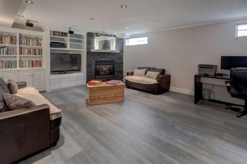 36 Hawksley Crescent Nw, Calgary, AB - Indoor