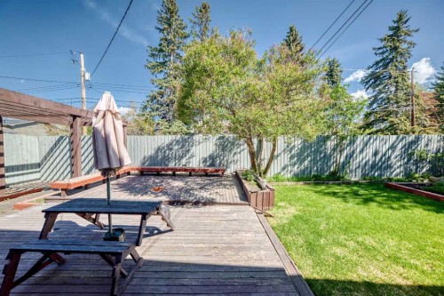 1220 73 Avenue Sw, Calgary, AB - Outdoor