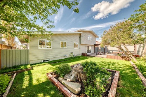 1220 73 Avenue Sw, Calgary, AB - Outdoor