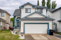 1121 Sierra Morena Court SW Calgary, AB T3H 3N1
