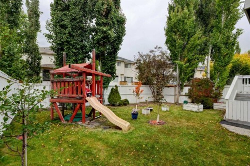 1121 Sierra Morena Court Sw, Calgary, AB - Outdoor