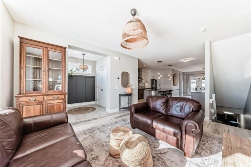 68 Mahogany Gardens Se, Calgary, AB - Indoor Photo Showing Living Room