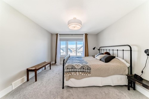 68 Mahogany Gardens Se, Calgary, AB - Indoor Photo Showing Bedroom