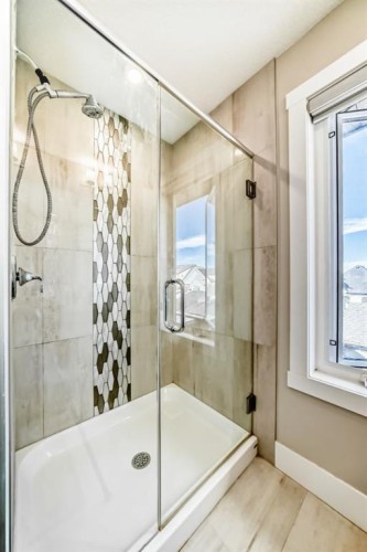 68 Mahogany Gardens Se, Calgary, AB - Indoor Photo Showing Bathroom