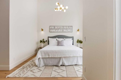 631 28 Avenue Nw, Calgary, AB - Indoor Photo Showing Bedroom