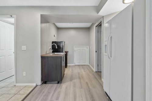 52 Hunters Crescent, Okotoks, AB - Indoor Photo Showing Other Room