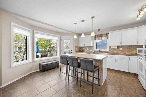 142 Sierra Nevada Green Sw, Calgary, AB - Indoor Photo Showing Kitchen