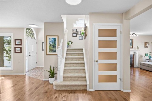 142 Sierra Nevada Green Sw, Calgary, AB - Indoor Photo Showing Other Room