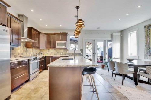 4120 16 Street Sw, Calgary, AB - Indoor Photo Showing Kitchen With Upgraded Kitchen