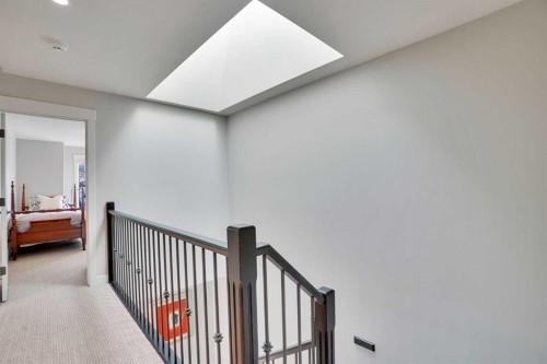 4120 16 Street Sw, Calgary, AB - Indoor Photo Showing Other Room