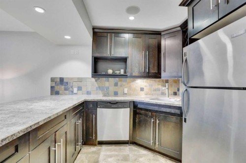 4120 16 Street Sw, Calgary, AB - Indoor Photo Showing Kitchen