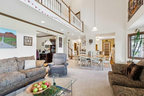 361 Wildwood Drive Sw, Calgary, AB 