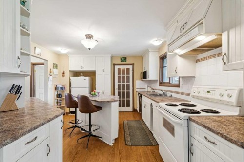 361 Wildwood Drive Sw, Calgary, AB 
