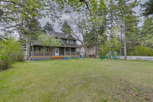 361 Wildwood Drive Sw, Calgary, AB 
