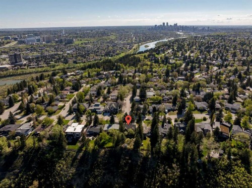 361 Wildwood Drive Sw, Calgary, AB 