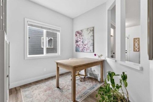 652 Reynolds Crescent Sw, Airdrie, AB - Indoor Photo Showing Office