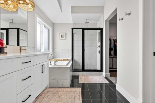 652 Reynolds Crescent Sw, Airdrie, AB - Indoor Photo Showing Bathroom