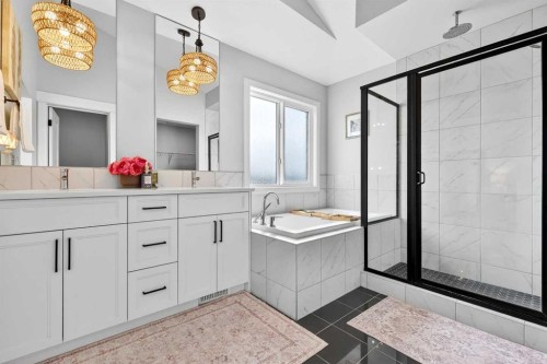 652 Reynolds Crescent Sw, Airdrie, AB - Indoor Photo Showing Bathroom