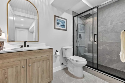 652 Reynolds Crescent Sw, Airdrie, AB - Indoor Photo Showing Bathroom