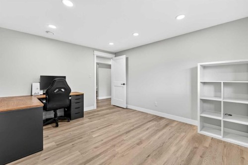 652 Reynolds Crescent Sw, Airdrie, AB - Indoor Photo Showing Other Room