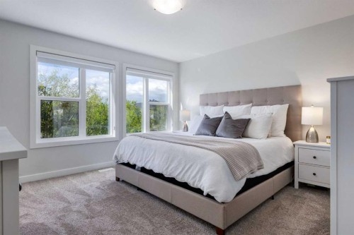 77 Walgrove Gardens Se, Calgary, AB - Indoor Photo Showing Bedroom