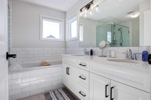 77 Walgrove Gardens Se, Calgary, AB - Indoor Photo Showing Bathroom